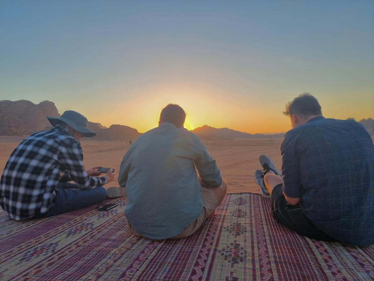 Desert Knights Camp Hotel Wadi Rum Exterior photo