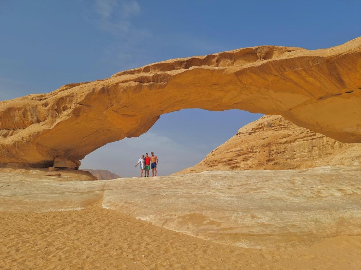 Desert Knights Camp Hotel Wadi Rum Exterior photo